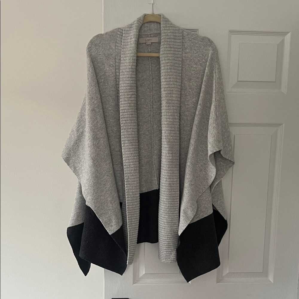LOFT Grey Colorblock Women's Sweater Cape Pancho